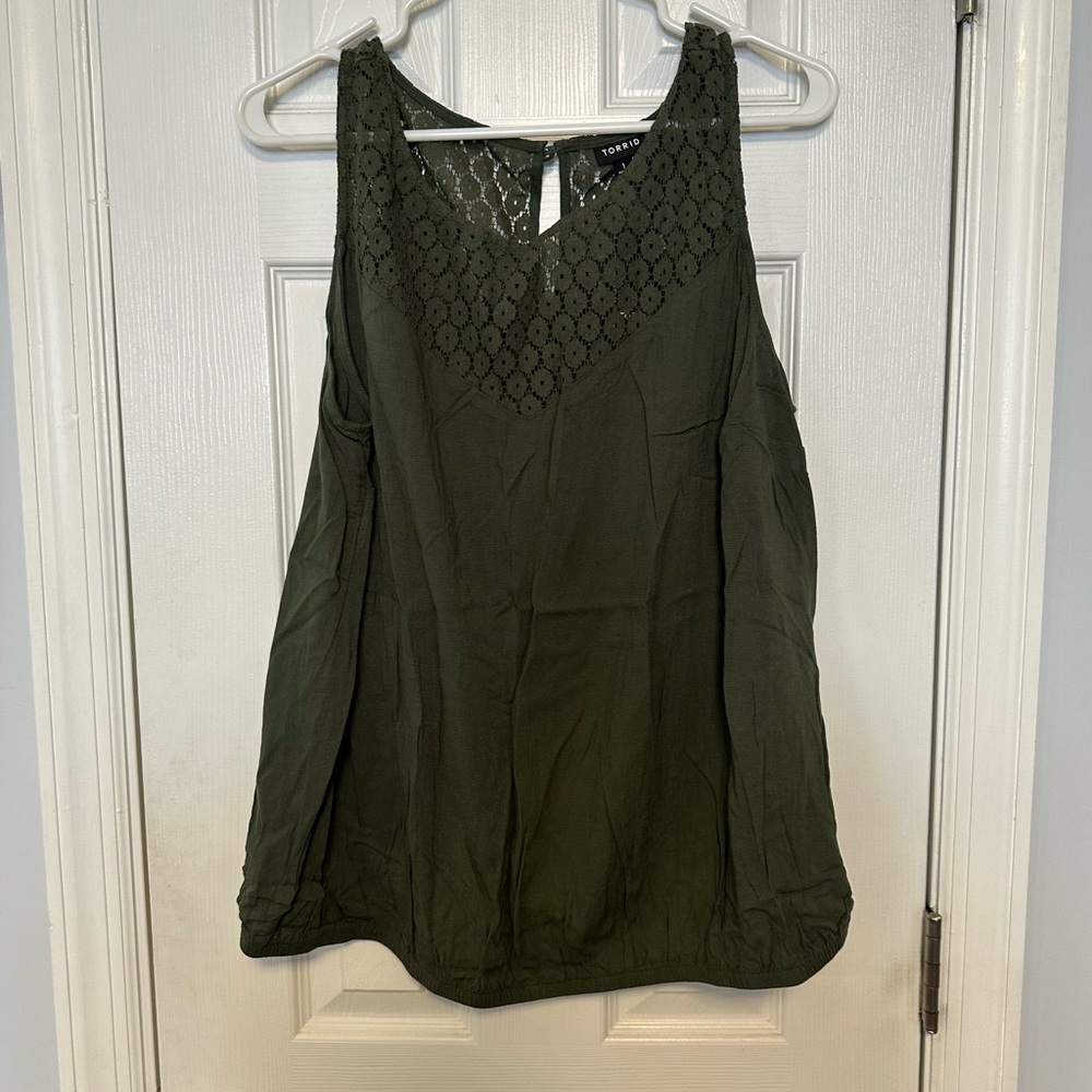 Torrid Green‎ Tank 1X NWT